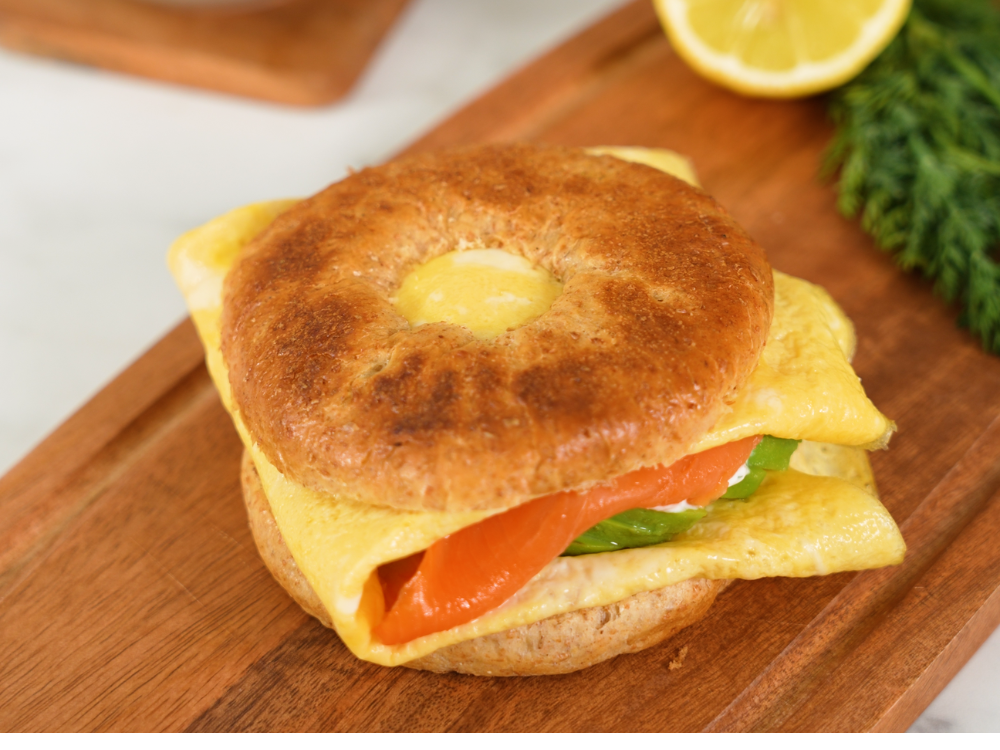Recette bagel omelette saumon avocat
